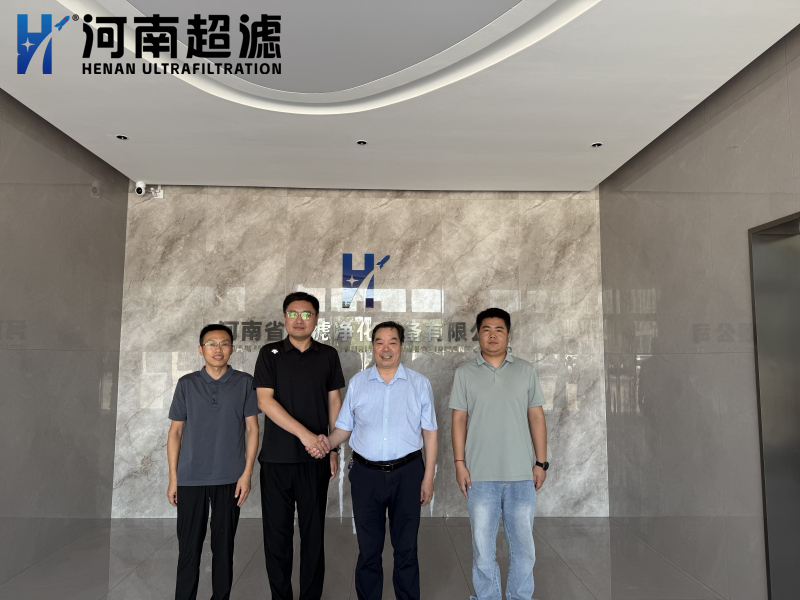 深化校企合作，共謀創(chuàng)新未來